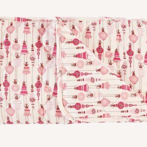 Kate Quinn Pink Vintage Ornaments Circle Quilt